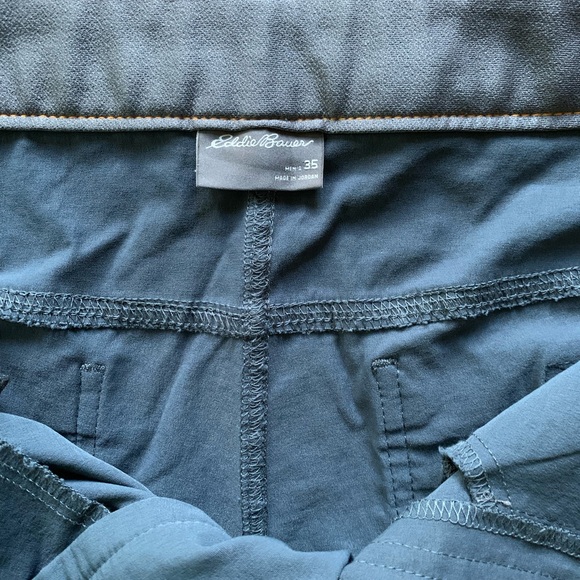 Eddie Bauer Men’s Navy Shorts - Picture 3 of 6